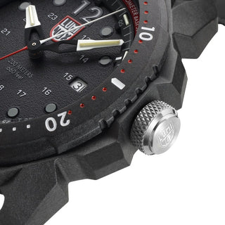 ICE-SAR Arctic, 46mm Outdoor Uhr - 1051, Detailansicht Ziffernblatt und Krone