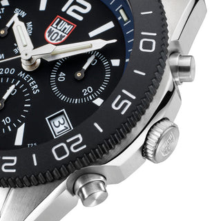 Pacific Diver Chronograph, 44 mm, Diver Watch - 3143, Detailansicht Ziffernblatt und Krone 