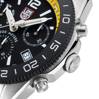 Pacific Diver Chronograph, 44 mm, Diver Watch - 3145, Detailansicht Ziffernblatt und Krone